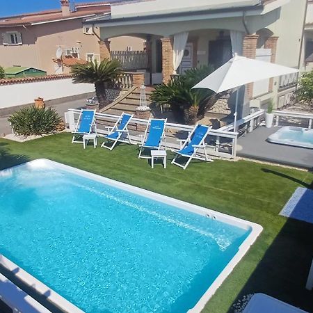 Alloggi Turistici Con Piscina Palestra Jacuzzi Sauna Anzio Exteriör bild