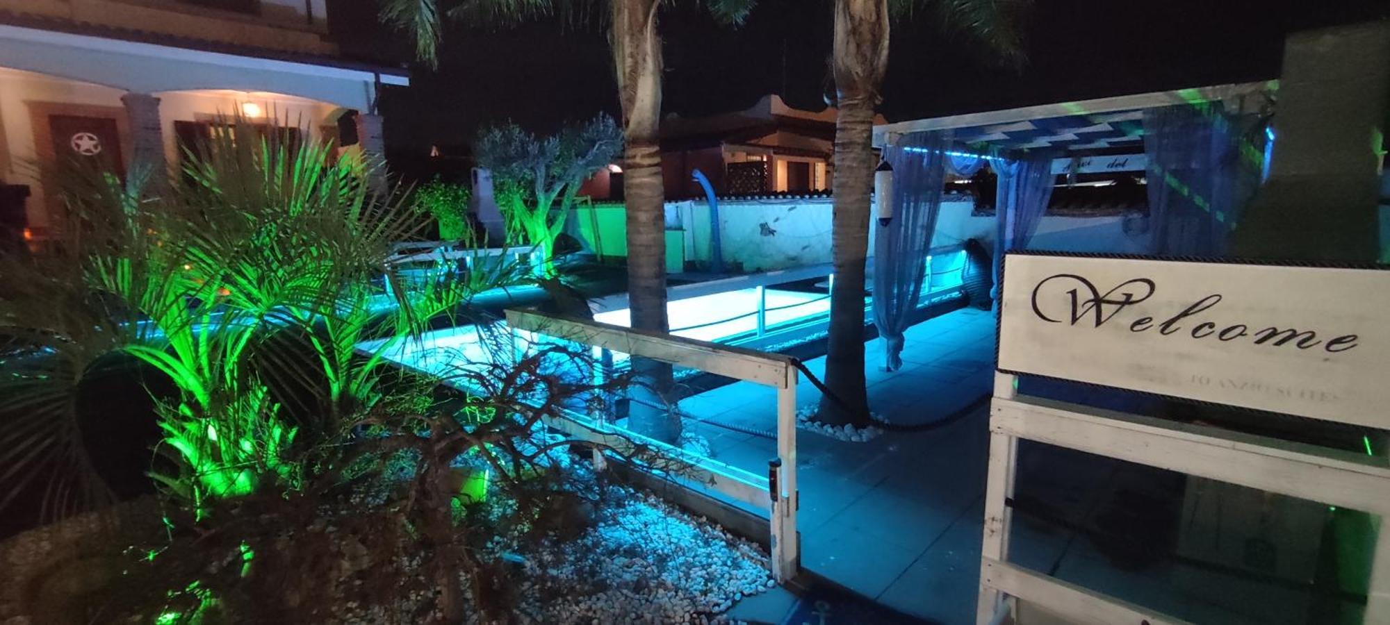 Alloggio Turistico Con Piscina Palestra Jacuzzi Sauna Lägenhet Anzio Exteriör bild