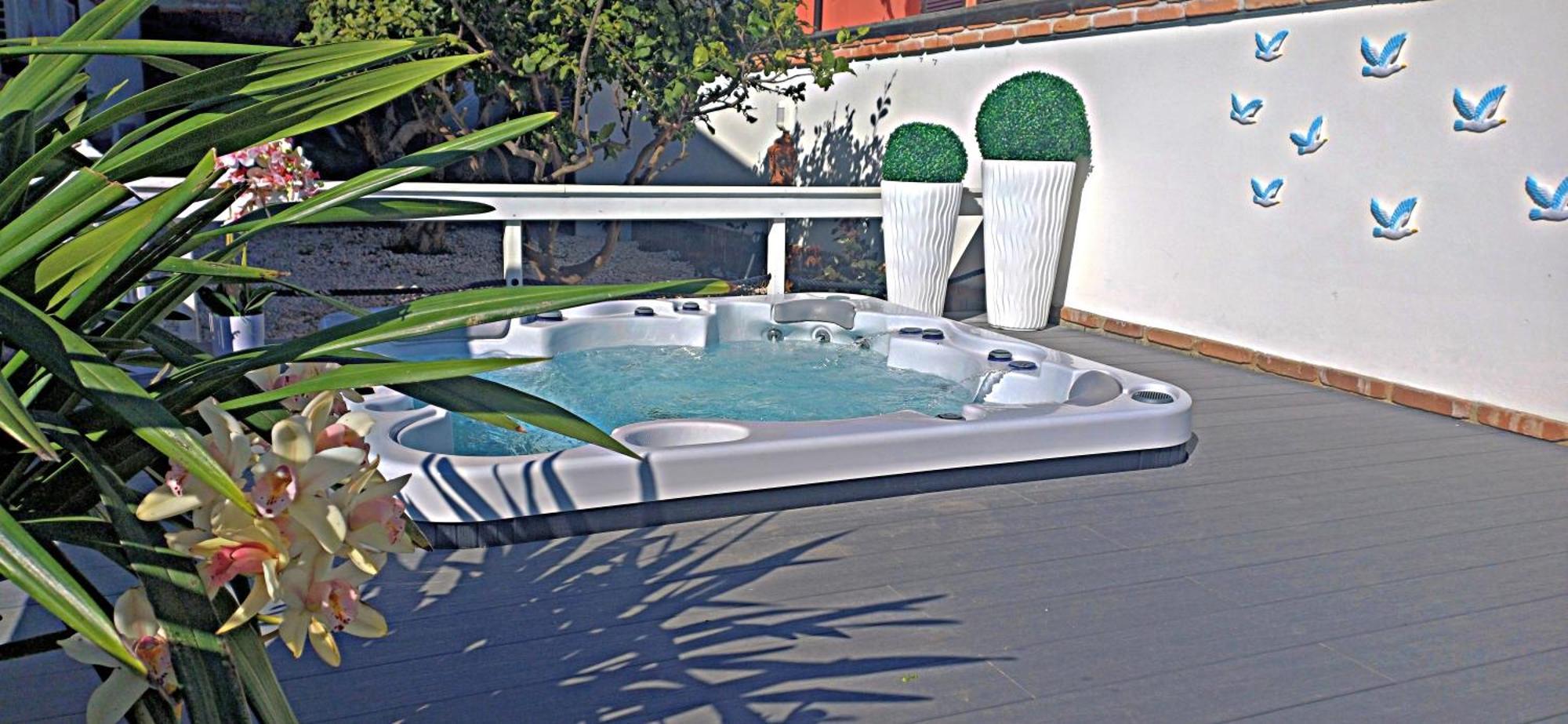 Alloggi Turistici Con Piscina Palestra Jacuzzi Sauna Anzio Exteriör bild