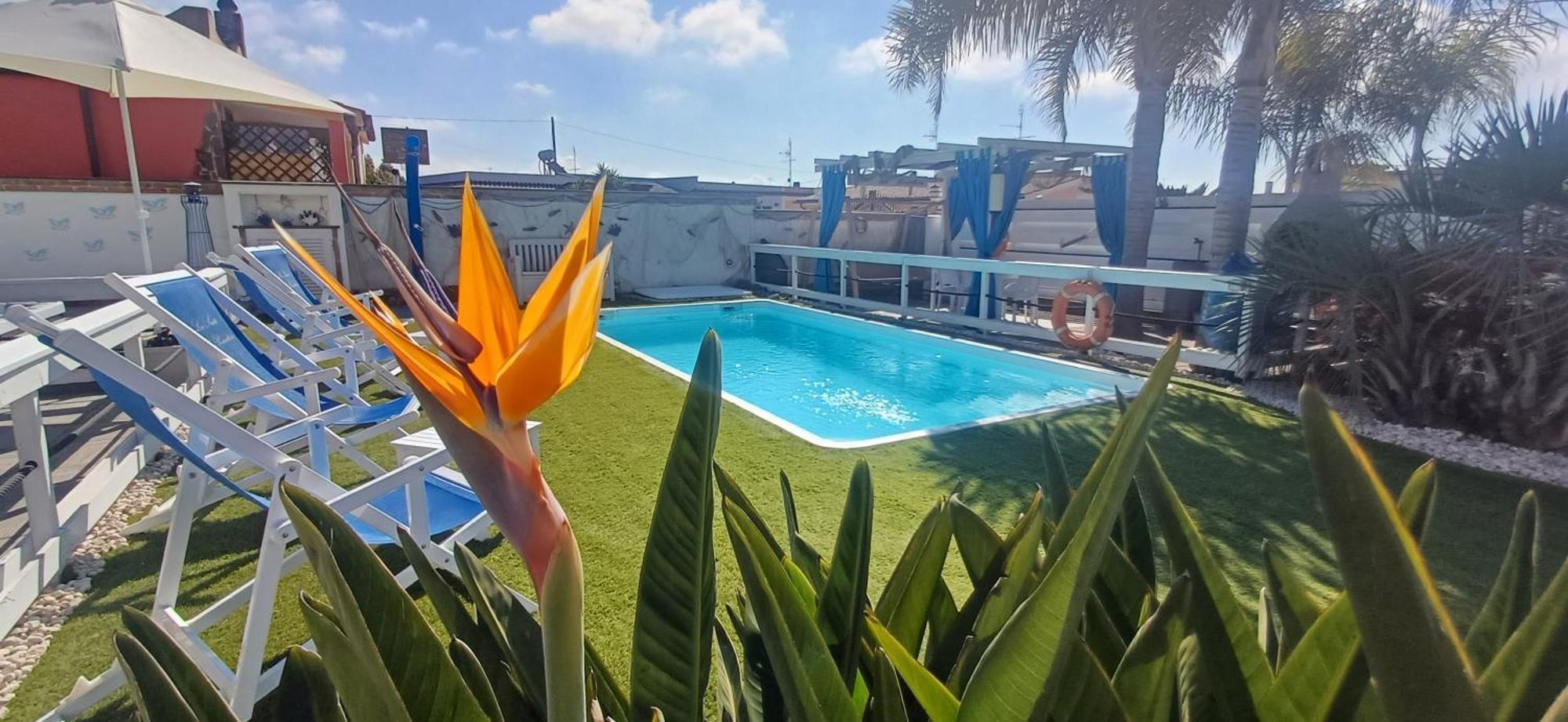 Alloggi Turistici Con Piscina Palestra Jacuzzi Sauna Anzio Exteriör bild